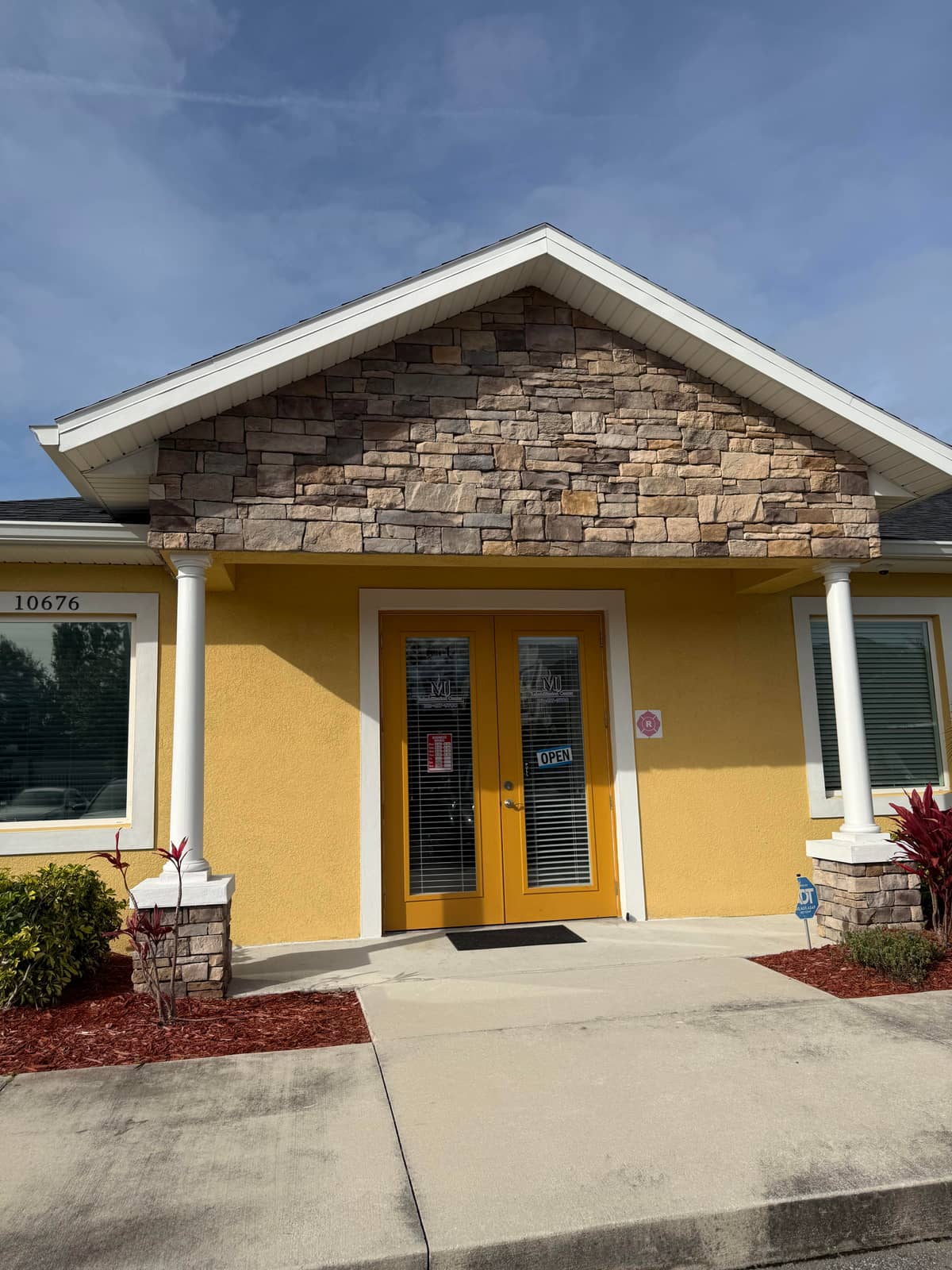 Modern, comfortable spaces designed for your recovery